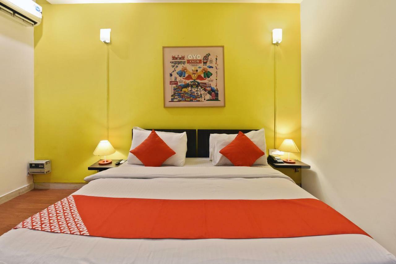 Oyo Flagship 387 Moulsari Avenue Hotel Gurgaon Bagian luar foto