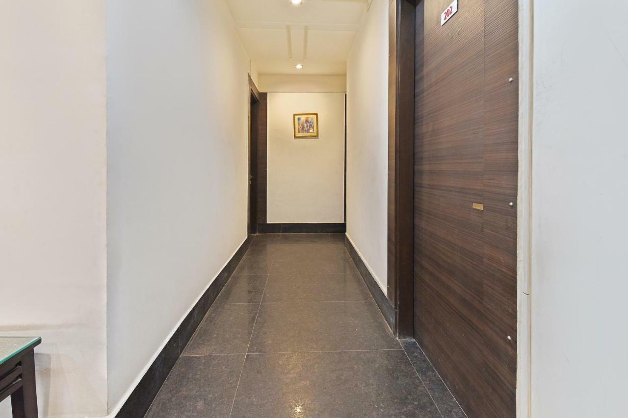 Oyo Flagship 387 Moulsari Avenue Hotel Gurgaon Bagian luar foto